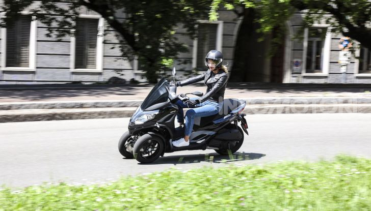 Piaggio MP3 300 hpe: il tre ruote più famoso al mondo ancora più agile e sportivo - Foto 49 di 60