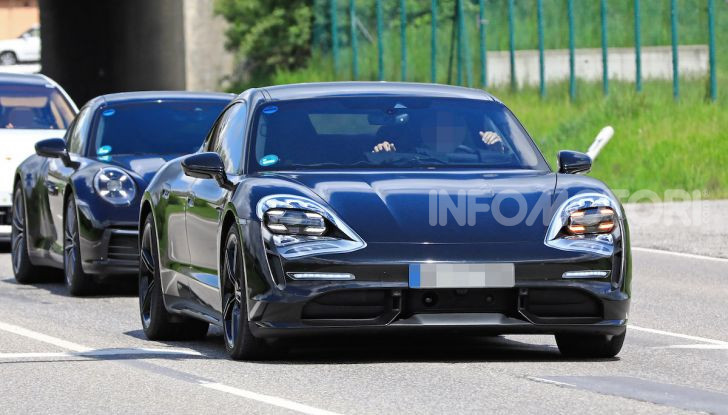 Porsche Taycan, che book: toccate le 30.000 prenotazioni - Foto 21 di 43