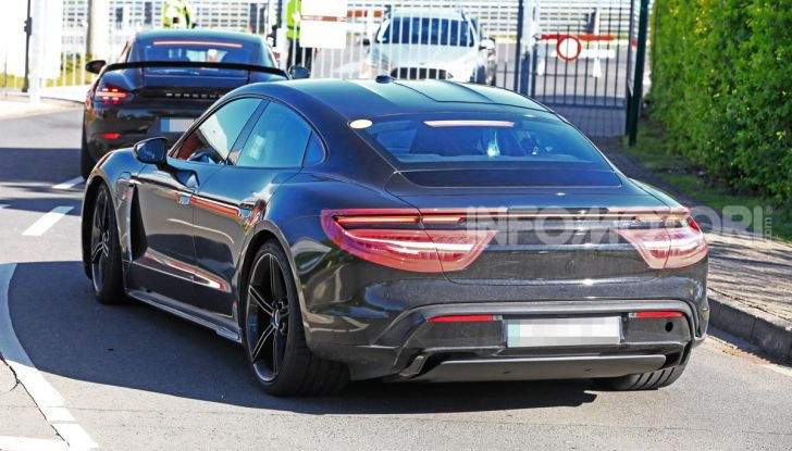 Porsche Taycan, che book: toccate le 30.000 prenotazioni - Foto 5 di 43