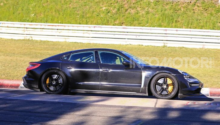 Porsche Taycan, che book: toccate le 30.000 prenotazioni - Foto 40 di 43