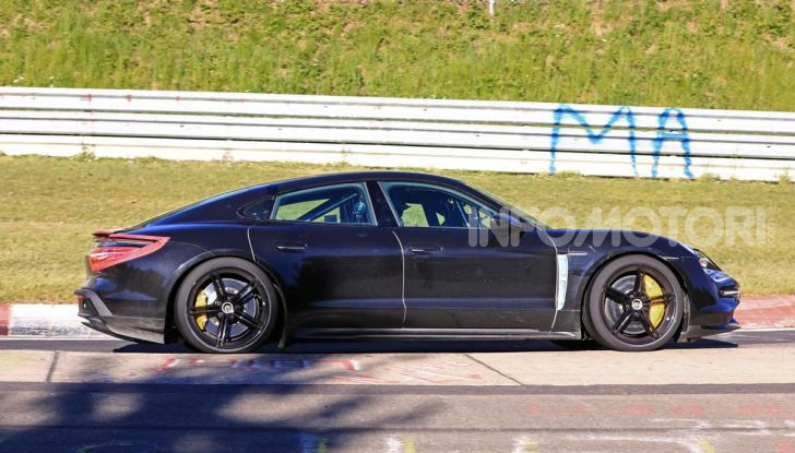Porsche Taycan, che book: toccate le 30.000 prenotazioni - Foto 41 di 43