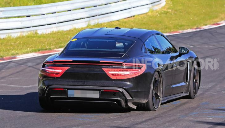 Porsche Taycan, che book: toccate le 30.000 prenotazioni - Foto 8 di 43