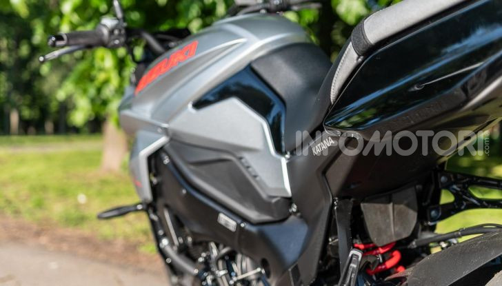 [VIDEO] Prova Suzuki GSX-S 1000 Katana, affilata di nome e di fatto - Foto 6 di 42