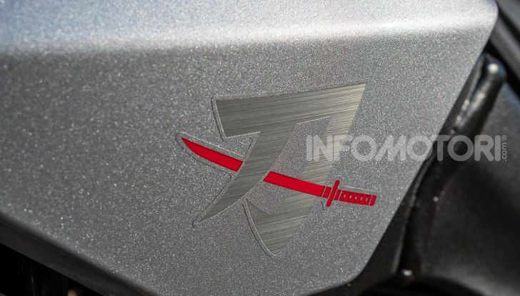 [VIDEO] Prova Suzuki GSX-S 1000 Katana, affilata di nome e di fatto - Foto 9 di 42