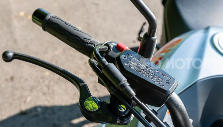 [VIDEO] Prova Suzuki GSX-S 1000 Katana, affilata di nome e di fatto - Foto 12 di 42