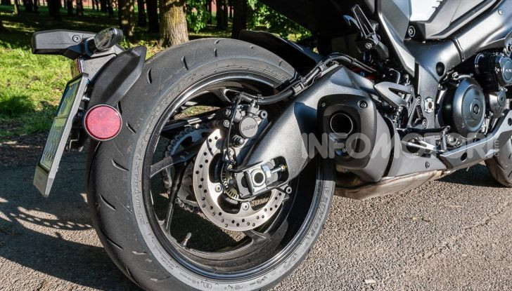 [VIDEO] Prova Suzuki GSX-S 1000 Katana, affilata di nome e di fatto - Foto 20 di 42