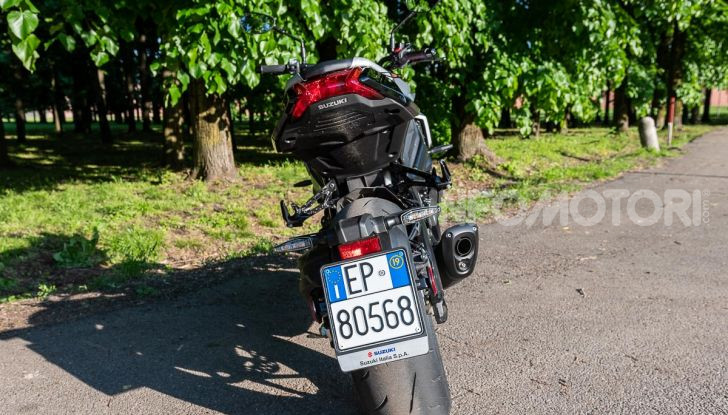 [VIDEO] Prova Suzuki GSX-S 1000 Katana, affilata di nome e di fatto - Foto 27 di 42