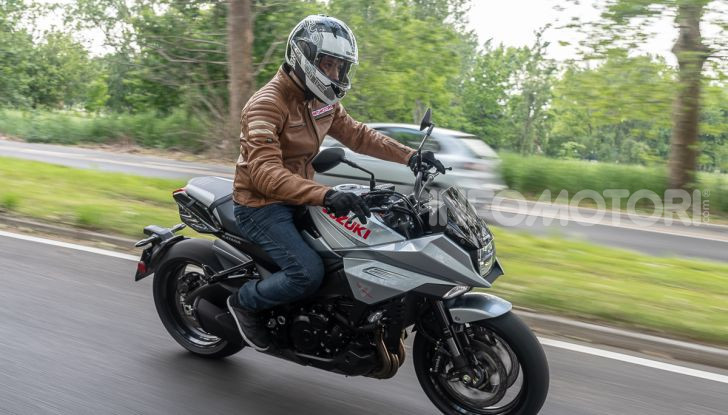 [VIDEO] Prova Suzuki GSX-S 1000 Katana, affilata di nome e di fatto - Foto 32 di 42