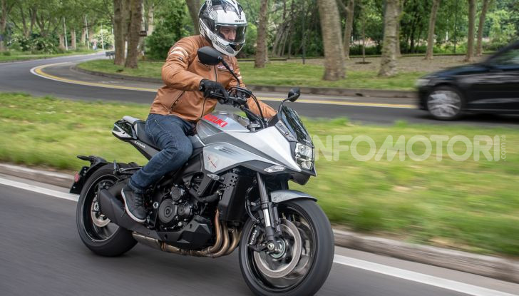 [VIDEO] Prova Suzuki GSX-S 1000 Katana, affilata di nome e di fatto - Foto 33 di 42