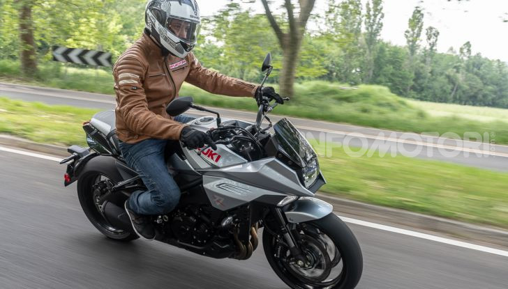 [VIDEO] Prova Suzuki GSX-S 1000 Katana, affilata di nome e di fatto - Foto 40 di 42