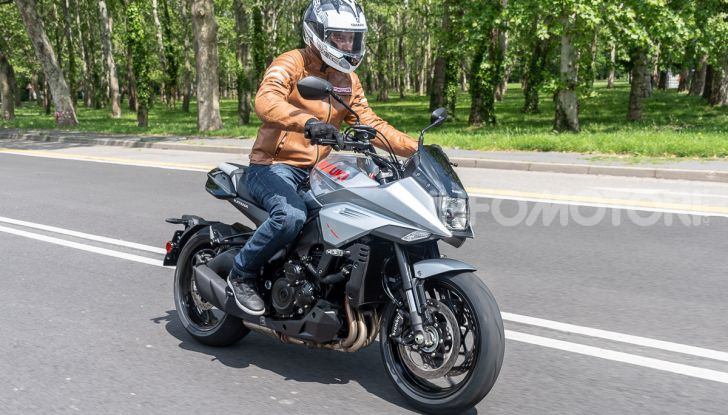 [VIDEO] Prova Suzuki GSX-S 1000 Katana, affilata di nome e di fatto - Foto 42 di 42