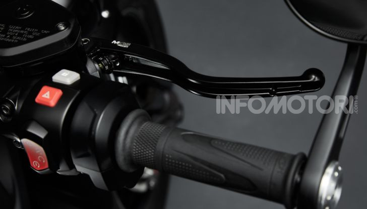 Project Triumph TE-1: il nuovo progetto di moto elettrica di Triumph - Foto 30 di 33