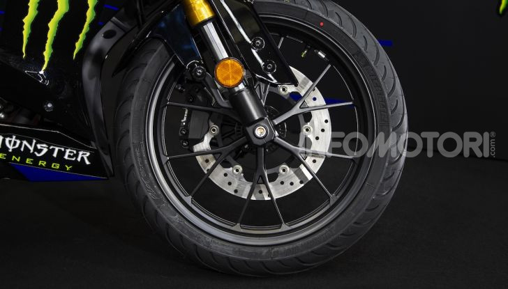 Yamaha  YZF-R125 Monster Energy Yamaha MotoGP Edition: piccola ma con DNA sportivo - Foto 12 di 22