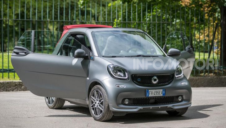 [VIDEO] Prova smart EQ fortwo e forfour: le due chiavi della città - Foto 1 di 36