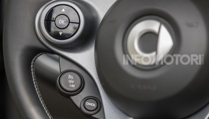 [VIDEO] Prova smart EQ fortwo e forfour: le due chiavi della città - Foto 31 di 36