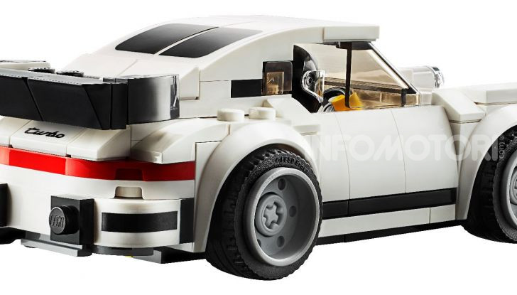 Porsche 911 Turbo 3.0 1974 set LEGO Speed Champions - Foto 2 di 6