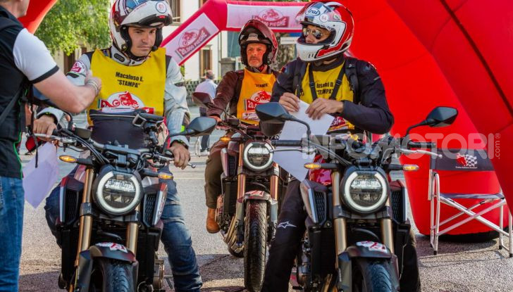 La nostra 20.000 Pieghe: un viaggio di passione con una Honda CB650R - Foto 2 di 31