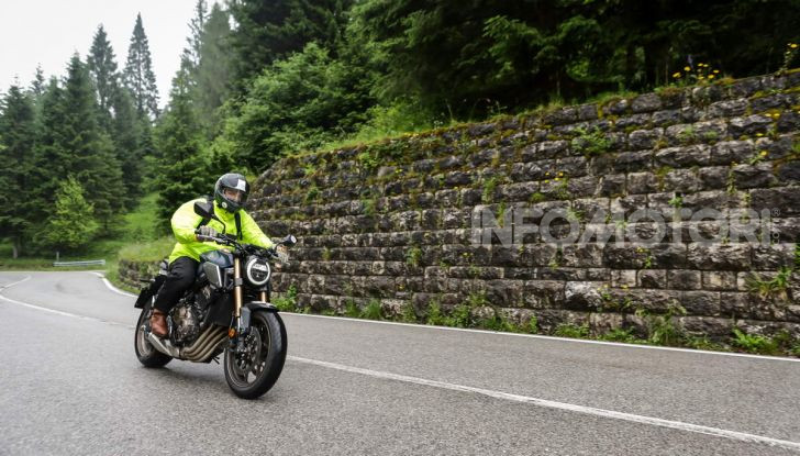 La nostra 20.000 Pieghe: un viaggio di passione con una Honda CB650R - Foto 29 di 31