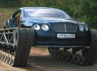 Tuning dalla Russia: ecco la Bentley con il cingolato per andare ovunque