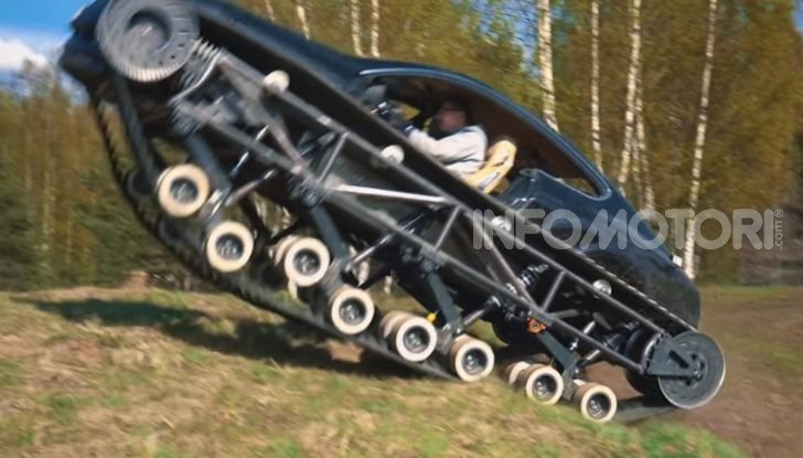 Tuning dalla Russia: ecco la Bentley con il cingolato per andare ovunque - Foto 6 di 32