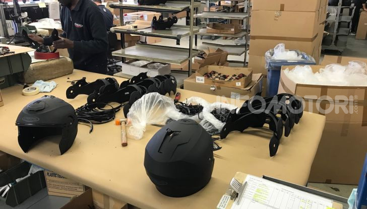 In viaggio con Caberg per scoprire come nasce un casco - Foto 15 di 24