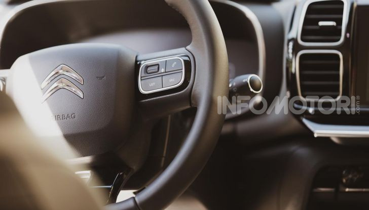 Feel Pack, la nuova versione della Citroen C5 Aircross - Foto 31 di 40