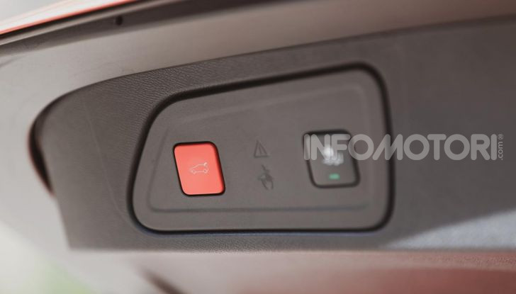 Feel Pack, la nuova versione della Citroen C5 Aircross - Foto 35 di 40