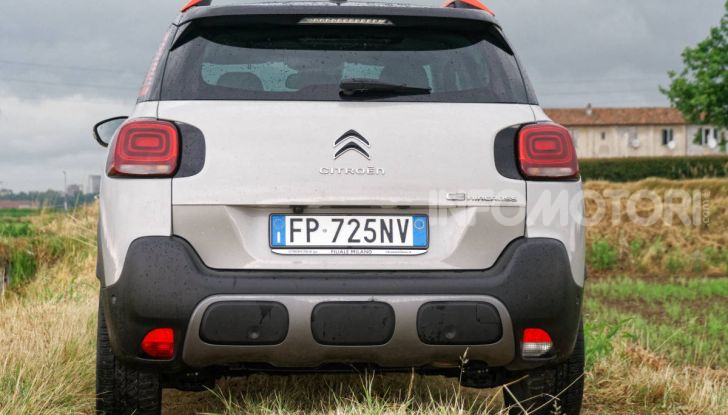 Prova video Citroen C3 Aircross: stilosa si, ma senza perdere in versatilità e spazio - Foto 29 di 50