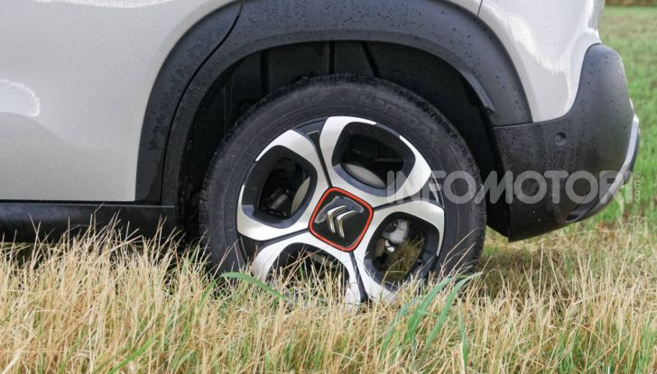 Prova video Citroen C3 Aircross: stilosa si, ma senza perdere in versatilità e spazio - Foto 36 di 50