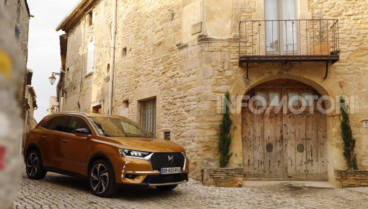 DS 7 Crossback E-Tense 4×4: solo 31 grammi di CO2 al chilometro - Foto 12 di 12
