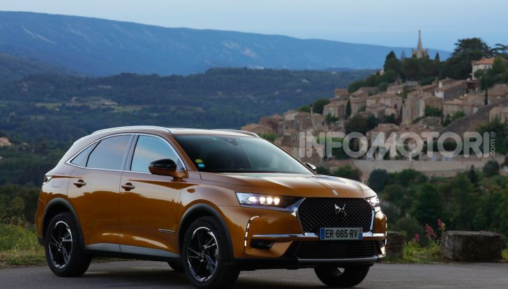 DS 7 Crossback E-Tense 4×4: solo 31 grammi di CO2 al chilometro - Foto 2 di 12