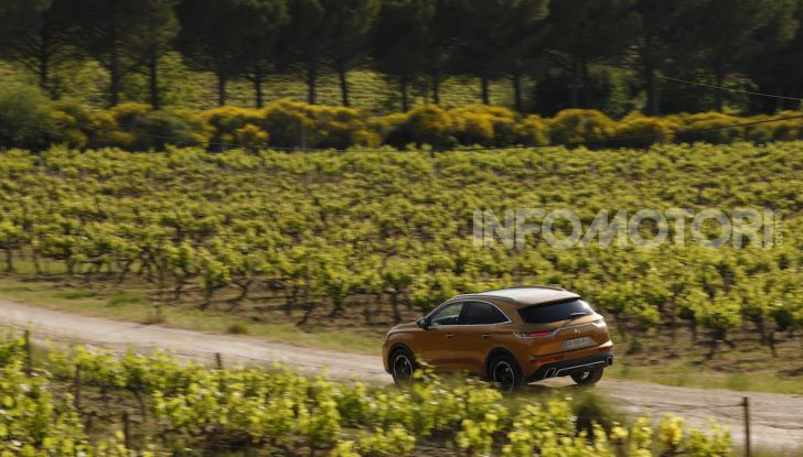 DS 7 Crossback E-Tense 4×4: solo 31 grammi di CO2 al chilometro - Foto 6 di 12