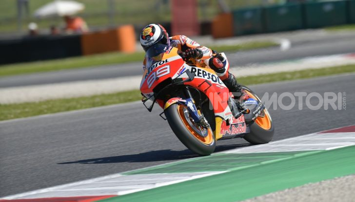 MotoGP 2019 GP d’Italia: Marquez firma il nuovo record del Mugello, Dovizioso solo nono e Rossi 18esimo - Foto 20 di 64