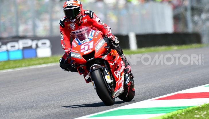 MotoGP 2019 GP d’Italia: Marquez firma il nuovo record del Mugello, Dovizioso solo nono e Rossi 18esimo - Foto 38 di 64
