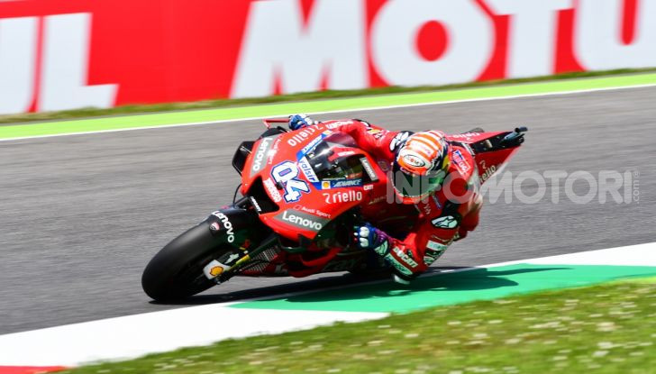 MotoGP 2019 GP d’Italia: Marquez firma il nuovo record del Mugello, Dovizioso solo nono e Rossi 18esimo - Foto 62 di 64