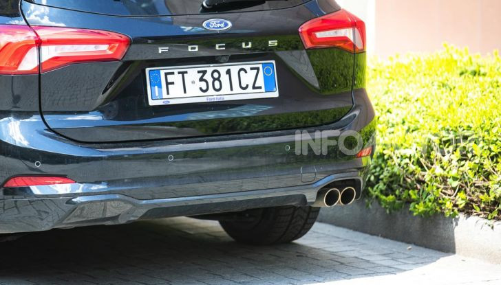 Prova Ford Focus Wagon 1.5 EcoBoost ST Line: per papà sportivi, ma non solo! - Foto 12 di 33