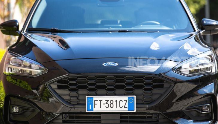 Prova Ford Focus Wagon 1.5 EcoBoost ST Line: per papà sportivi, ma non solo! - Foto 3 di 33