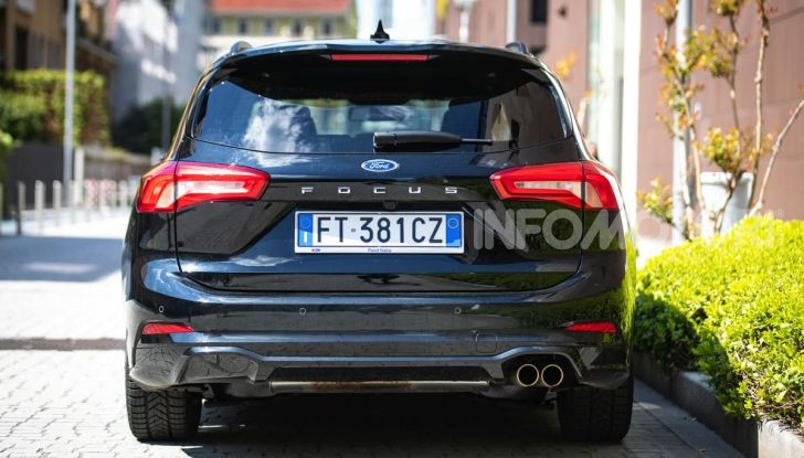 Prova Ford Focus Wagon 1.5 EcoBoost ST Line: per papà sportivi, ma non solo! - Foto 30 di 33