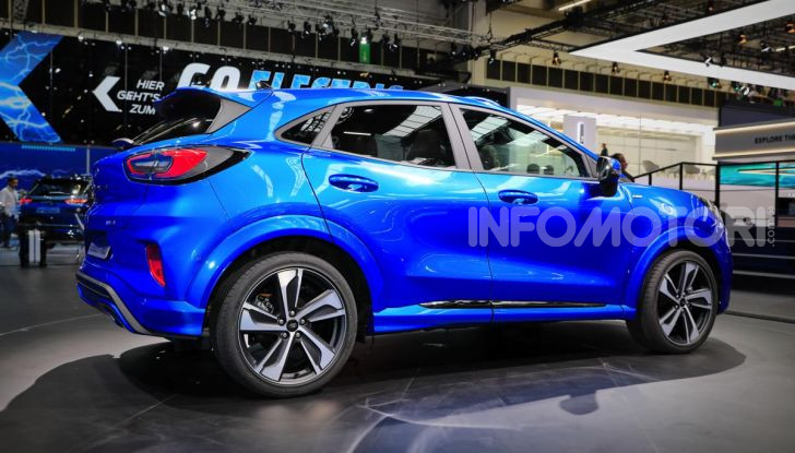 Nuova Ford Puma: il crossover che studia da SUV - Foto 7 di 21