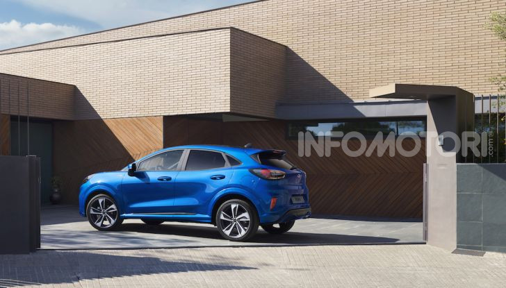 Nuova Ford Puma: il crossover che studia da SUV - Foto 14 di 21