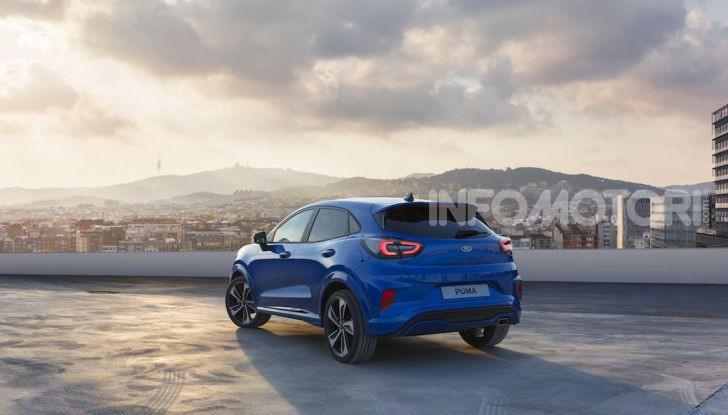 Nuova Ford Puma: il crossover che studia da SUV - Foto 15 di 21