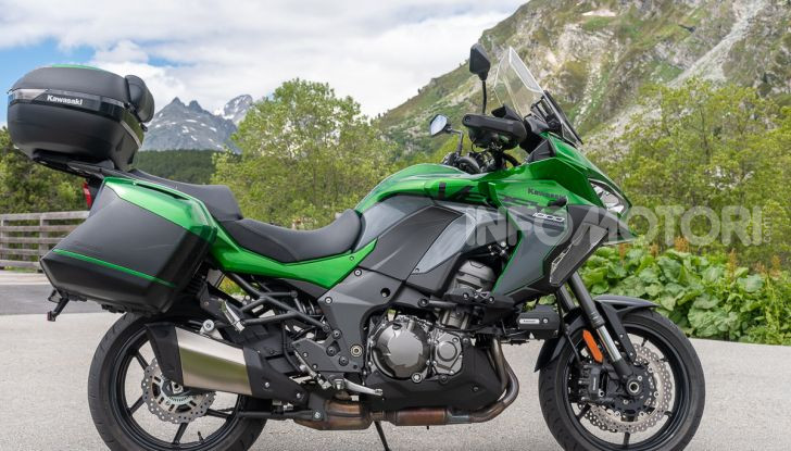 Prova Kawasaki Versys 1000 SE 2019, i 46 gradi più facili e comodi al mondo? - Foto 9 di 44