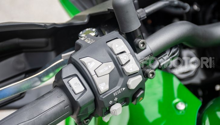 Prova Kawasaki Versys 1000 SE 2019, i 46 gradi più facili e comodi al mondo? - Foto 22 di 44