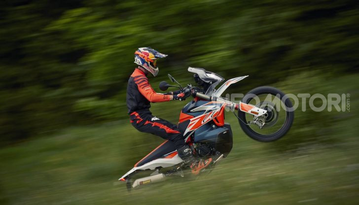 KTM 790 Adventure R Rally: l’off road non conosce più limiti - Foto 12 di 13