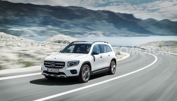 Nuova Mercedes GLB: spirito offroad, ma con tanta eleganza - Foto 7 di 16