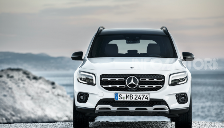 Nuova Mercedes GLB: spirito offroad, ma con tanta eleganza - Foto 14 di 16