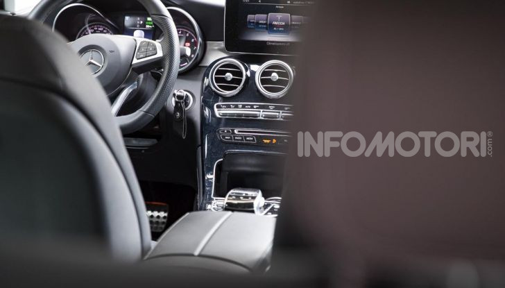 Mercedes-Benz GLC 350e: un passo in avanti verso l’elettrificazione - Foto 14 di 33