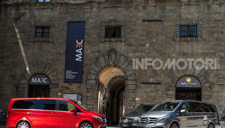 Prova Mercedes Classe V 2019, tutti i segreti del luxury van - Foto 13 di 42