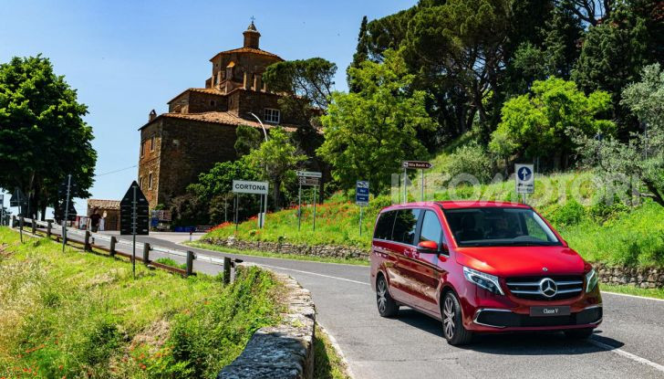 Prova Mercedes Classe V 2019, tutti i segreti del luxury van - Foto 17 di 42