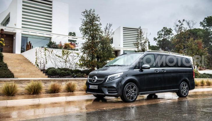 Prova Mercedes Classe V 2019, tutti i segreti del luxury van - Foto 21 di 42
